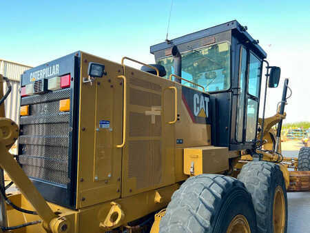 Grejdry 2018 Caterpillar 140K (5)