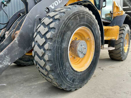 Wheel Loaders 2012 Volvo L50F (21)