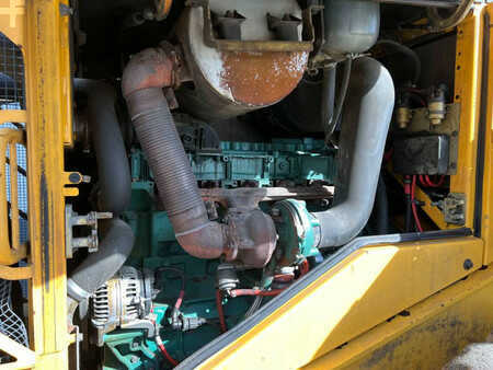 Wheel Loaders 2008 Volvo L120F (12)