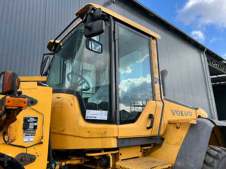 Wheel Loaders 2008 Volvo L120F (15)