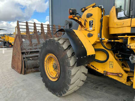 Wheel Loaders 2008 Volvo L120F (17)
