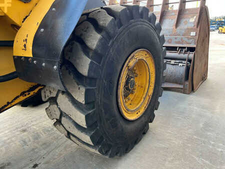Wheel Loaders 2008 Volvo L120F (22)