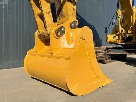 Pelles sur chenilles 2005 Caterpillar 320C L (13)
