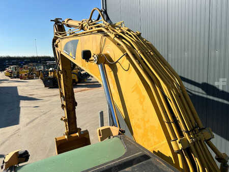 Pelles sur chenilles 2005 Caterpillar 320C L (26)