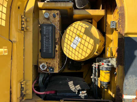 Pelles sur chenilles 2005 Caterpillar 320C L (31)