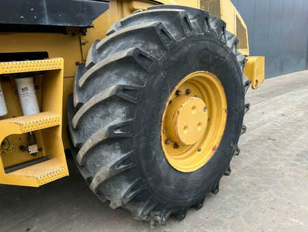 Komprimator 2011 Caterpillar CP74 (22)