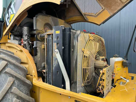 Komprimator 2011 Caterpillar CP74 (25)