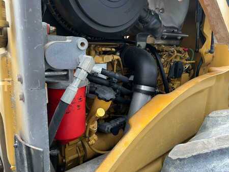 Komprimator 2011 Caterpillar CP74 (27)