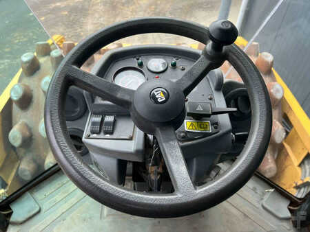 Komprimator 2011 Caterpillar CP74 (33)