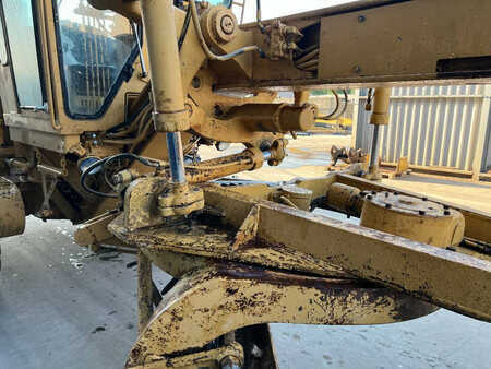 Grader 1981 Caterpillar 140G (13)