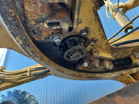Grader 1981 Caterpillar 140G (8)