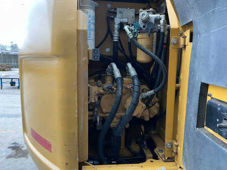 Pelles sur chenilles 2011 Caterpillar 311D LRR (16)