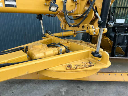 Grejdry 2011 Caterpillar 140M (11)