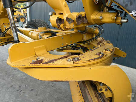 Grejdry 2011 Caterpillar 140M (12)