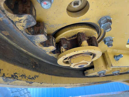 Grejdry 2011 Caterpillar 140M (13)