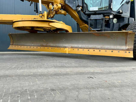 Grejdry 2011 Caterpillar 140M (14)