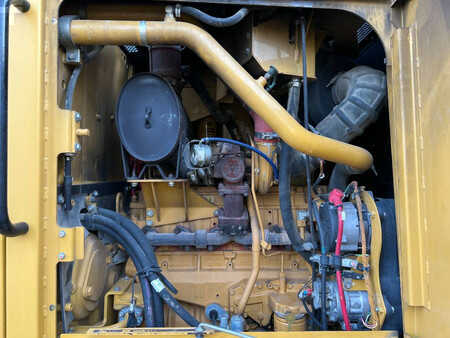 Grejdry 2011 Caterpillar 140M (31)