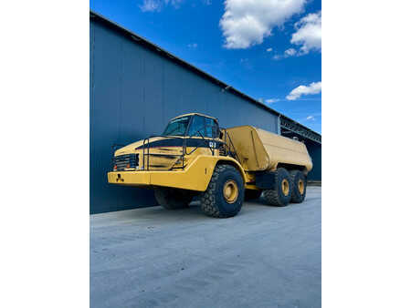 Sonstige 2005 Caterpillar 740 Water Truck (1)