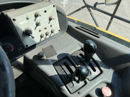 Sonstige 2005 Caterpillar 740 Water Truck (35)