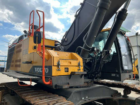 Koparki gąsienicowe 2018 Volvo EC750E L (11)