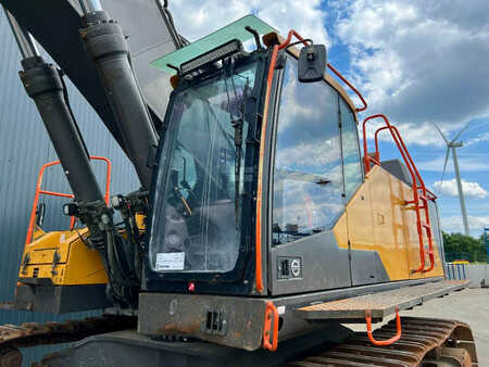 Koparki gąsienicowe 2018 Volvo EC750E L (9)