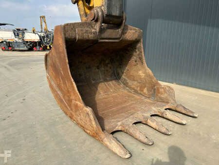 Koparki gąsienicowe 2006 Caterpillar 330D LN (14)