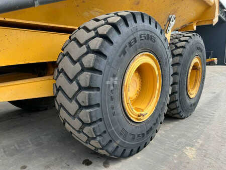 Dumper/Dúmpers articulados 2011 Volvo A25F (26)
