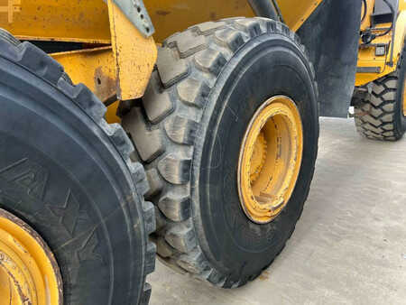 Dumper/Dúmpers articulados 2011 Volvo A25F (29)