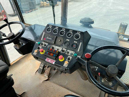 Kumipyöräjyrät  2008 BOMAG BW24R (22)