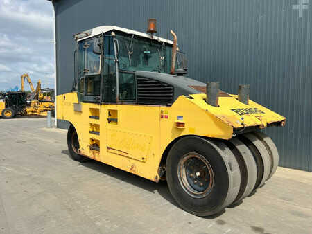 Kumipyöräjyrät  2008 BOMAG BW24R (27)