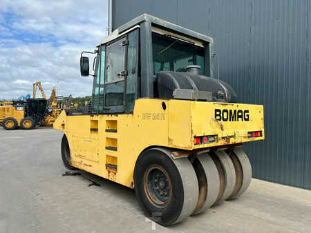 Kumipyöräjyrät  2008 BOMAG BW24R (3)