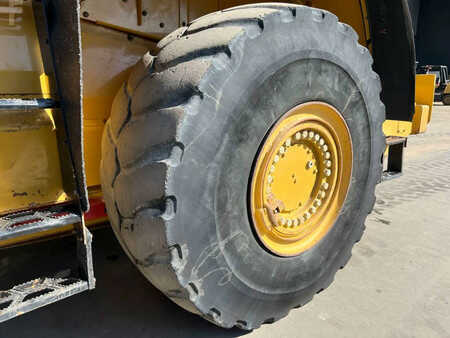 Wheel Loaders 2015 Caterpillar 980M (11)