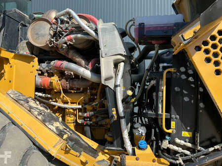 Wheel Loaders 2015 Caterpillar 980M (21)