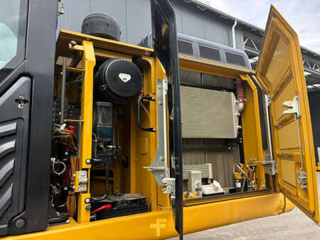 Beltegraver 2017 Caterpillar 330F (12)