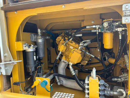 Beltegraver 2017 Caterpillar 330F (15)