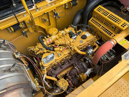 Beltegraver 2017 Caterpillar 330F (19)