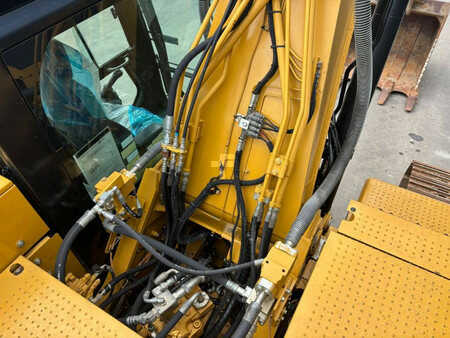 Beltegraver 2017 Caterpillar 330F (21)