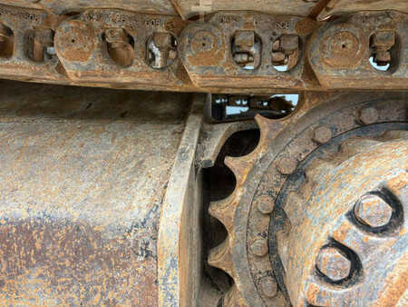 Beltegraver 2017 Caterpillar 330F (30)