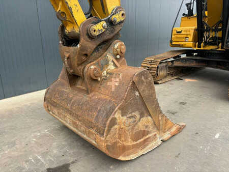 Beltegraver 2017 Caterpillar 330F (34)