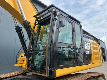 Beltegraver 2017 Caterpillar 330F (35)