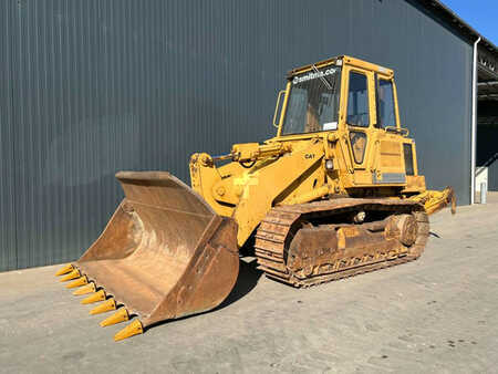 Pale Cingolate 1986 Caterpillar 953 - Ripper (1)