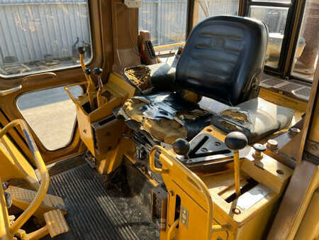 Carregadeiras de esteiras 1986 Caterpillar 953 - Ripper (17)