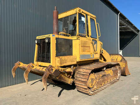 Pale Cingolate 1986 Caterpillar 953 - Ripper (3)