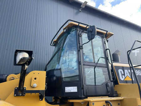 Ładowarki kołowe 2014 Cat 966M (12)