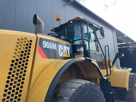 Ładowarki kołowe 2014 Cat 966M (7)