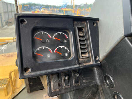 Buldożery 2006 Caterpillar 824H (20)