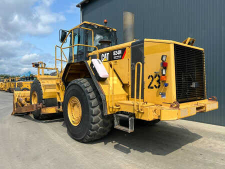 Buldożery 2006 Caterpillar 824H (4)