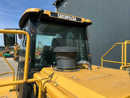 Bulldozer 2011 Caterpillar 824H (20)