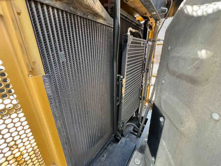 Bulldozer 2011 Caterpillar 824H (28)