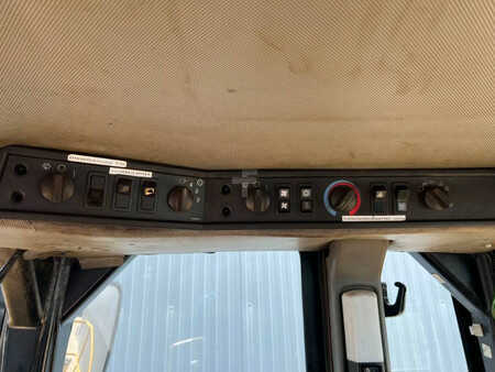 Bulldozer 2011 Caterpillar 824H (33)